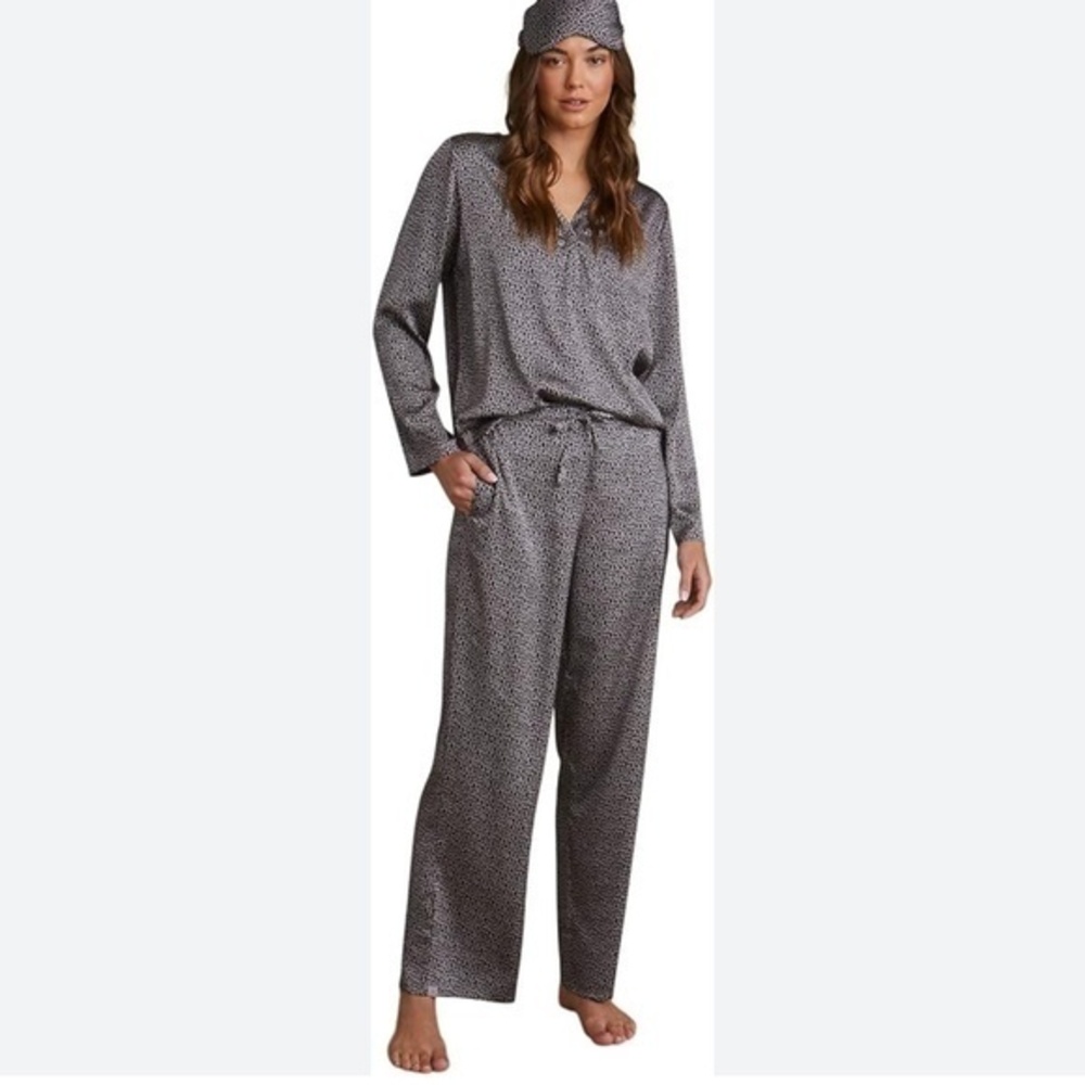 Barefoot Dreams Washed Satin
